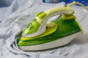 Los 6 consejos para planchar ropa como un profesional